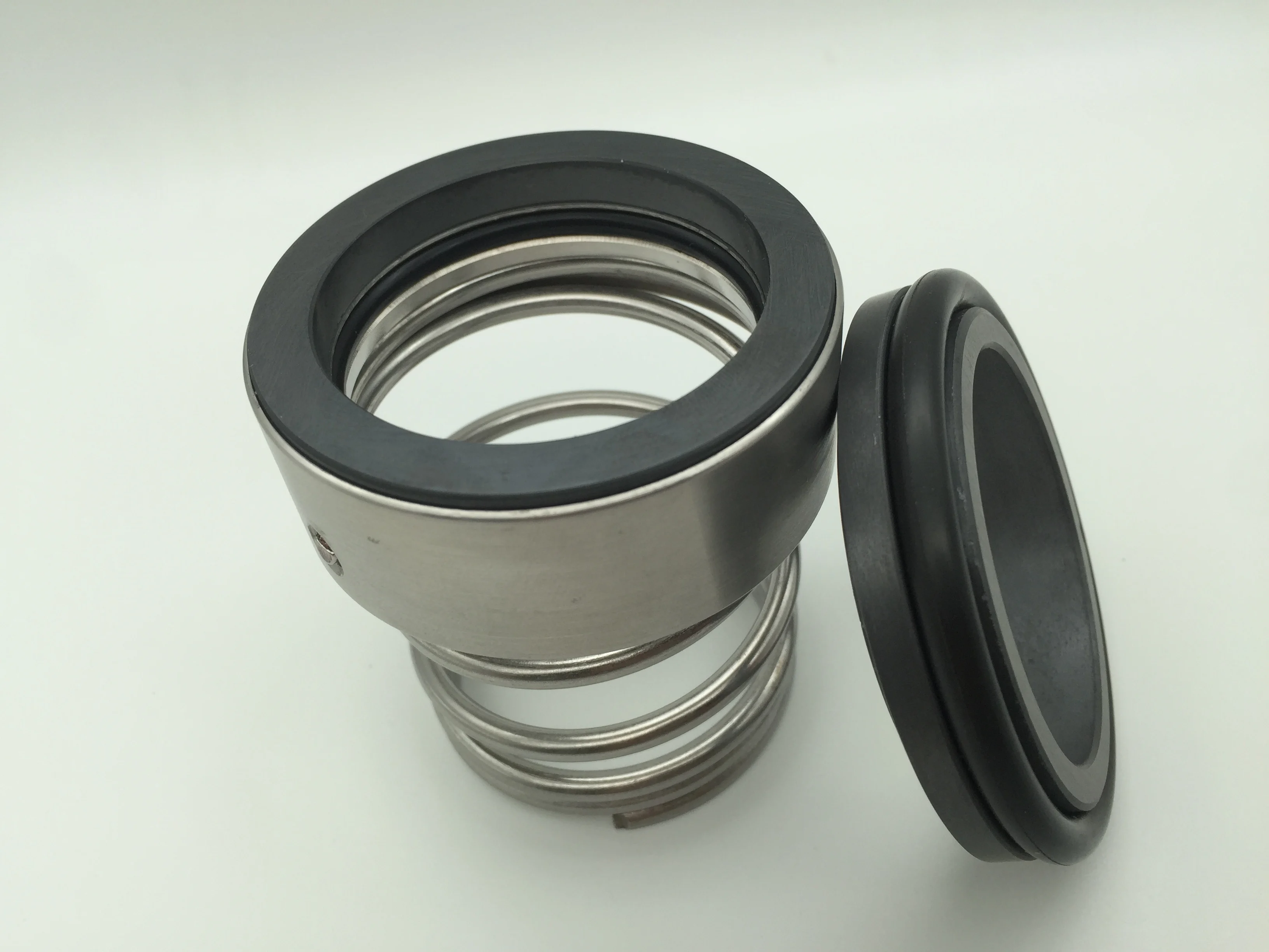 551A-12/14/16/18/20/22/24/25/28/30/32/35 Mechanical Seals (Material:SIC-CA-VIT) - BT-RN,VUL-CAN 12,ROTE-N R2,U2,AES-SEAL T03