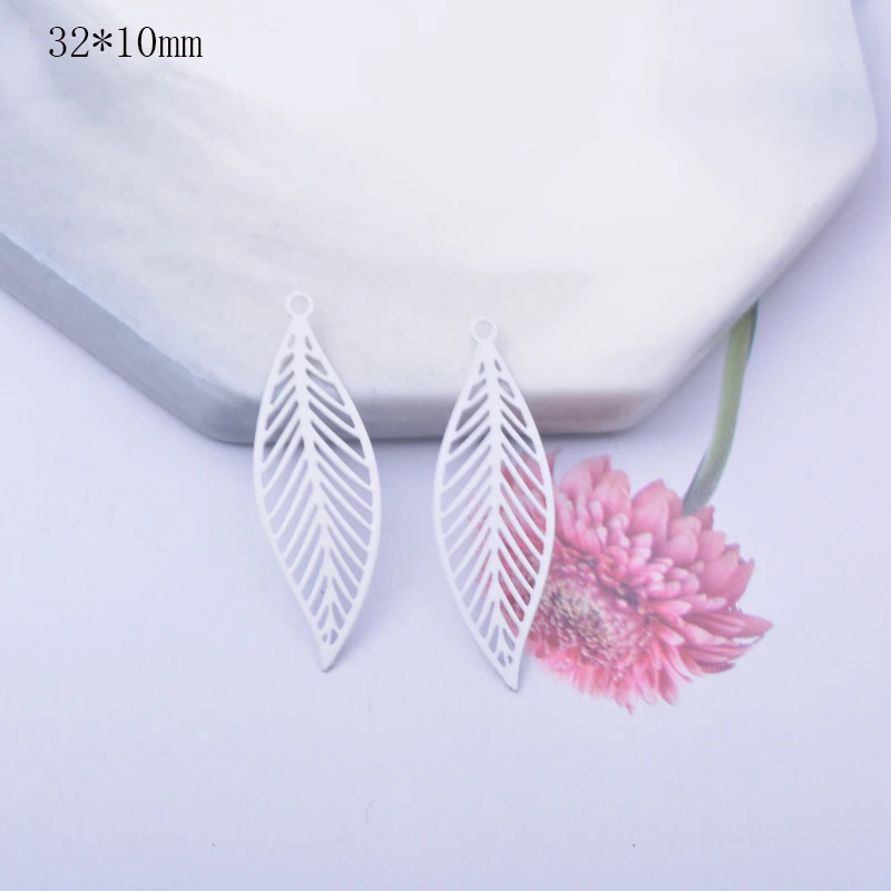 12pcs Brass Black White Feather Leaf Jewelry Charms  DIY Making Earring Jewelry Findings