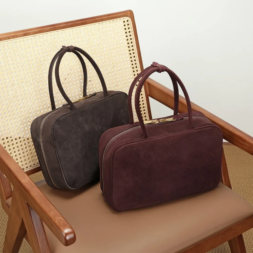 

Autumn and Winter Retro Matte Cowhide Large-capacity Portable Bowling Briefcase High-end Versatile Commuter Leather Women's Bag