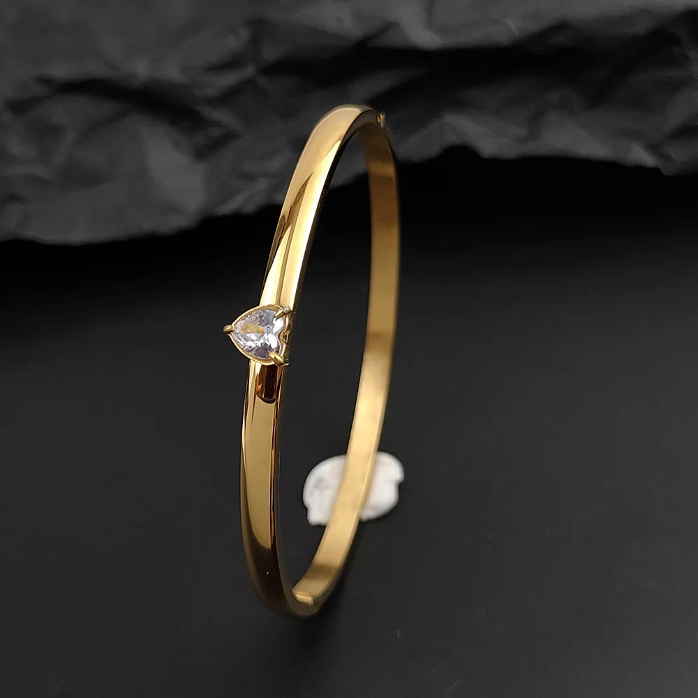 

Bangles for Women Heart Shape Zircon Bracelets Fashion Stainless Steel Cuff Bracelet Wedding Jewelry Accessories Women's Gifts