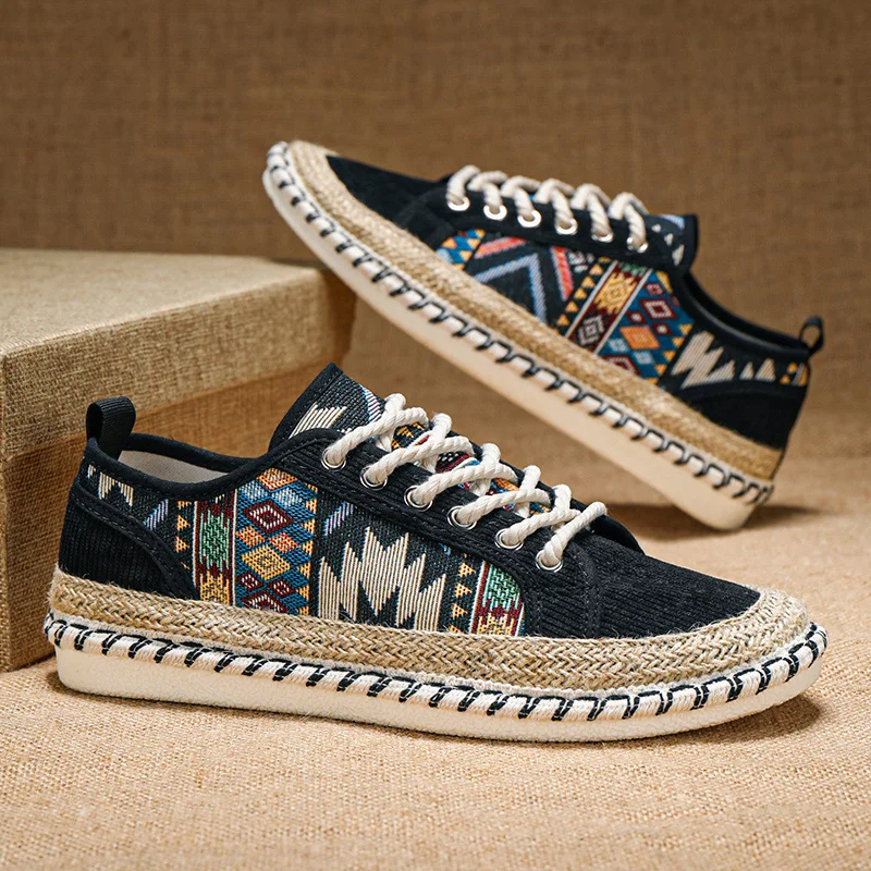

Hot Ethnic Style Man Canvas Shoes Summer Breathable Fisherman Shoes Men Casual Shoes Comfy Flats Mens Espadrilles zapatos hombre