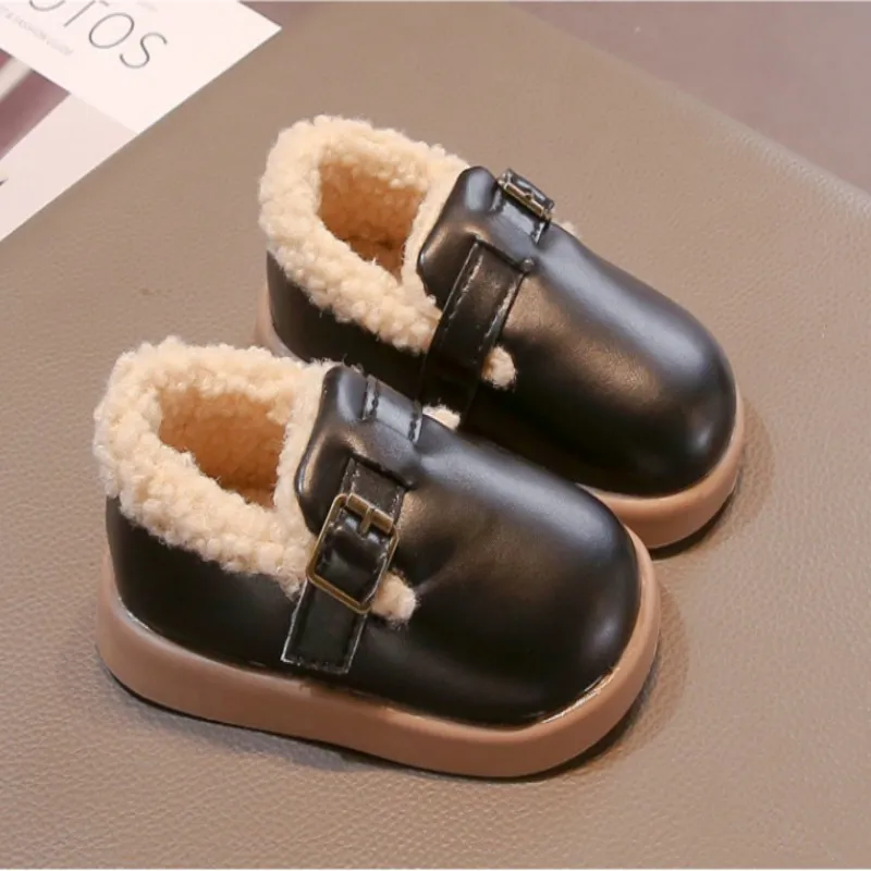 Girls' lamb wool fashion cotton shoes 2024 winter new item baby soft soled bean shoes medium-sized children's warm casual shoes