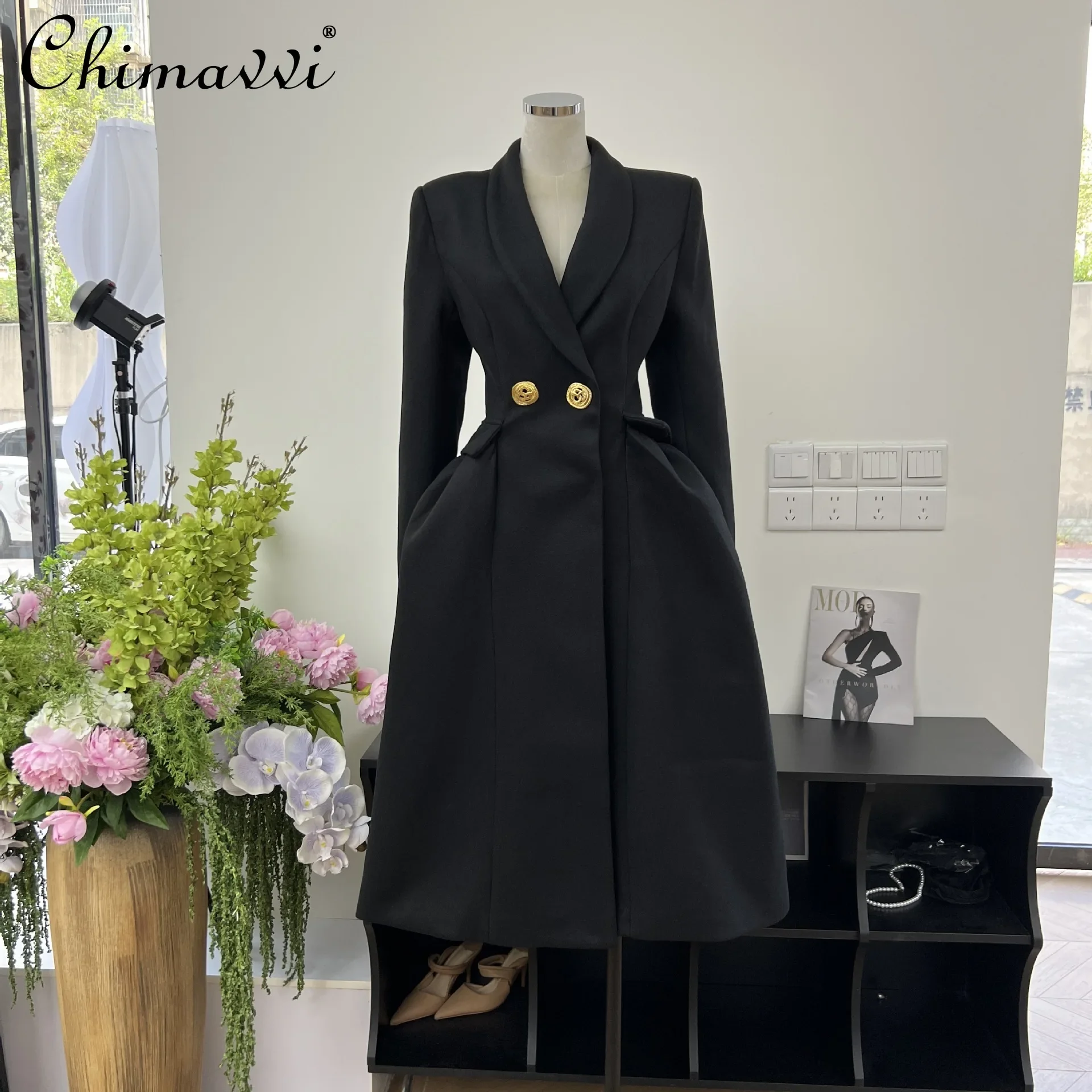 

French Elegant Retro Commuter V-neck Long Sleeve Overcoat Double-breasted Straight Long Woolen Coat For Women Winter Wool Jacket