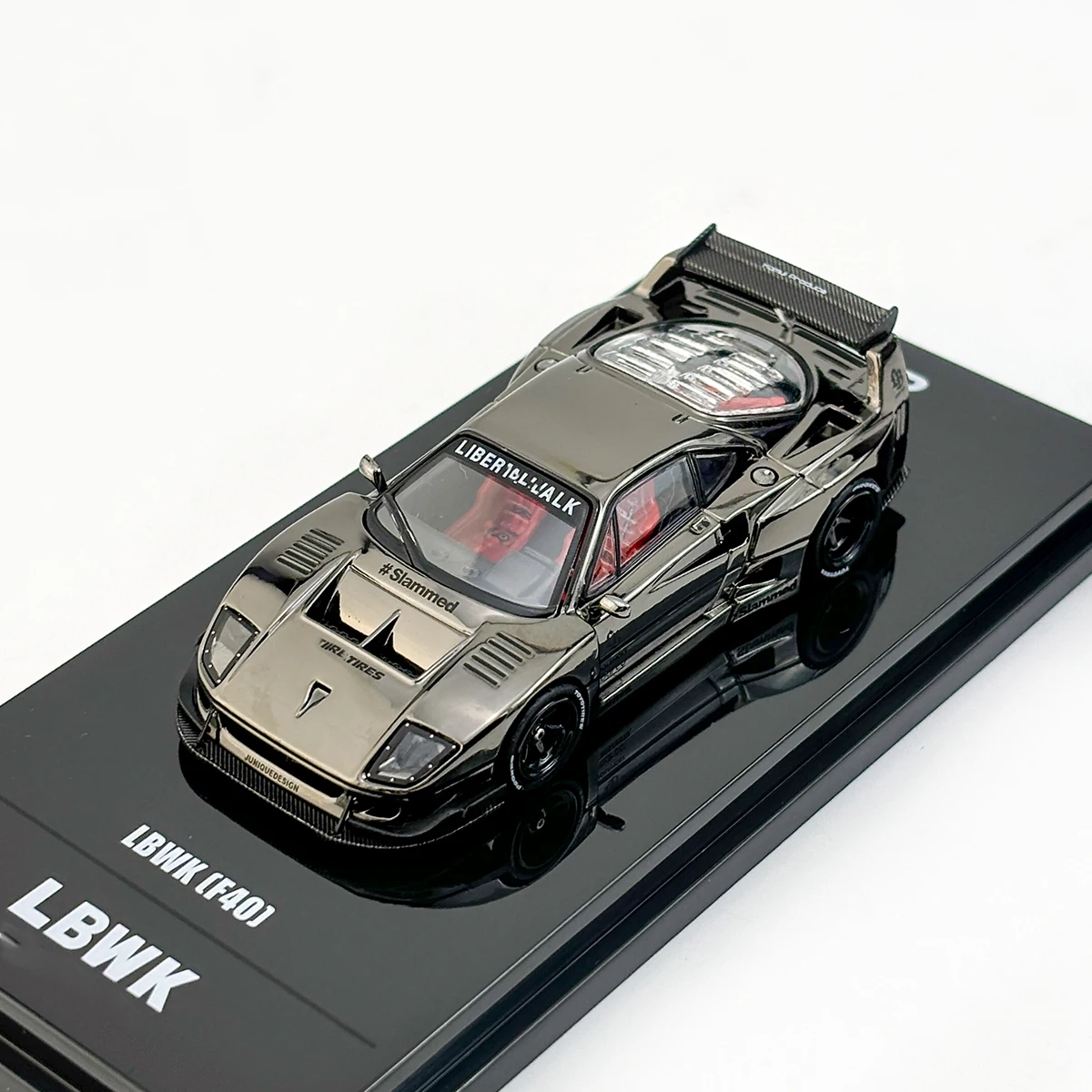 INNO 1:64 F40 Chrome Black diecast model car