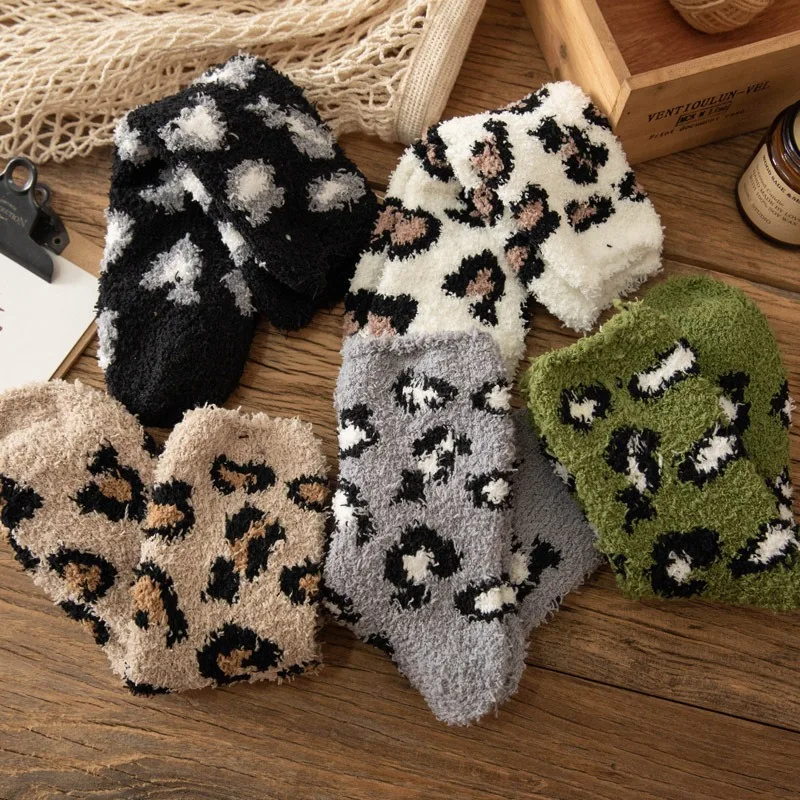 2/5 Pairs Durable Coral Fleece Stockings Winter Non-Slip Socks Sleep Socks Adult Youth Socks