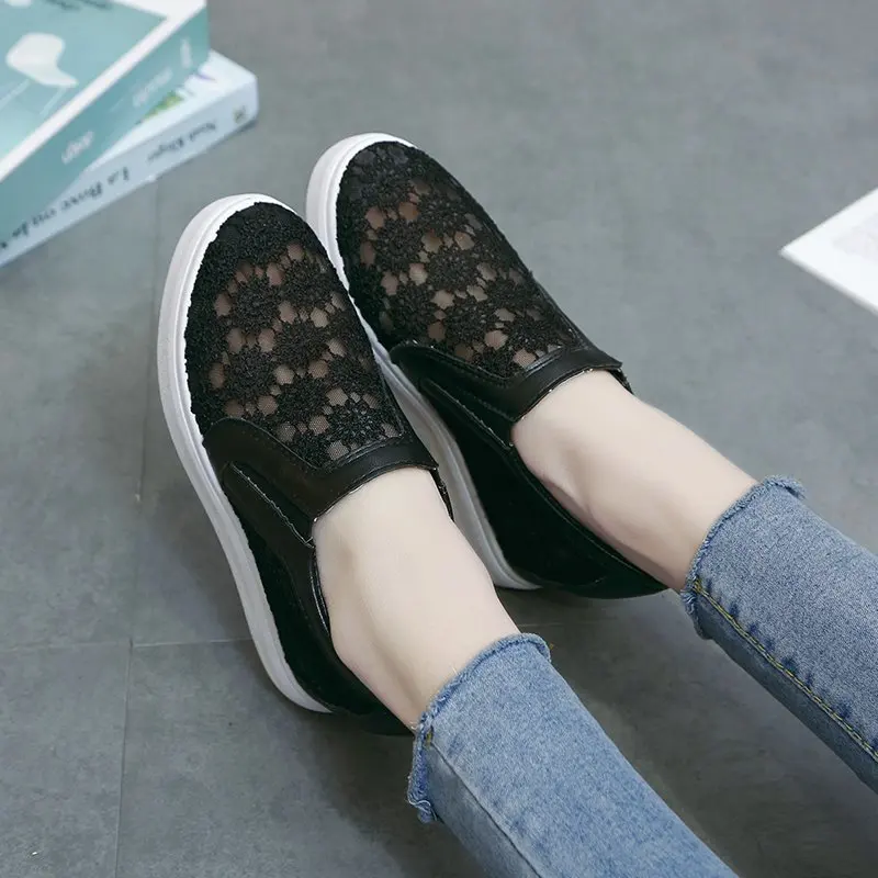 Korean Shoes Female Footwear Casual Sneaker Clogs Platform Loafers With Fur Round Toe Increas Height 2024 Dress New Creepers Cro