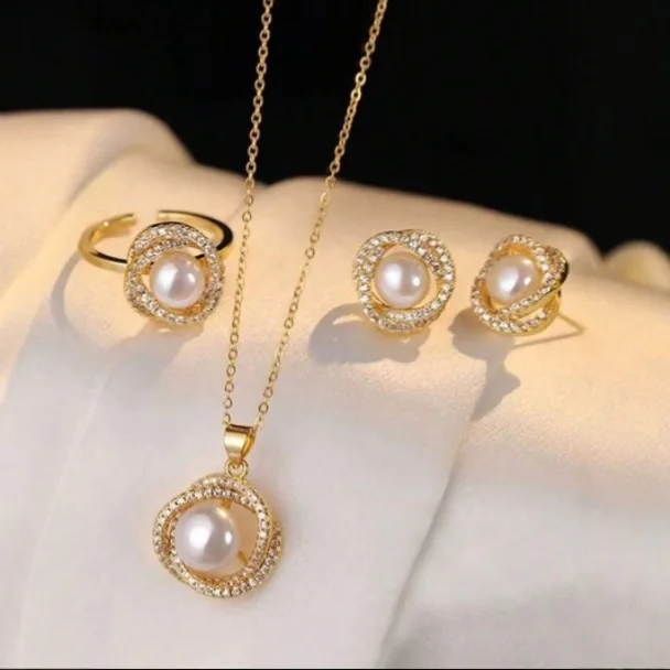 Women's Best Selling Vintage Pearl Three Piece Necklace Set   Women's Light Luxury   Versatile   Unique Style   Niche Design Accessory