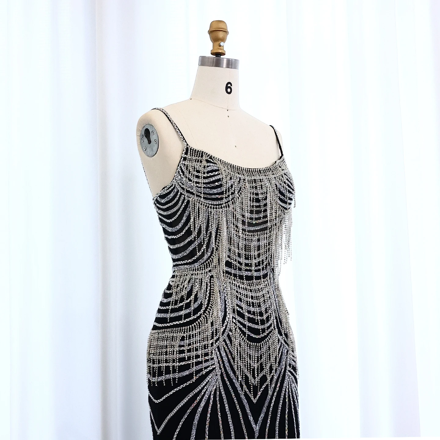 Sharon Said Luxuriöses Champagner-Abendkleid mit Spaghettiträgern, Perlenbesetztes Meerjungfrauenkleid, bodenlang, für formelle Anlässe und Partys, SS029, maßgeschneidert – Detail 14