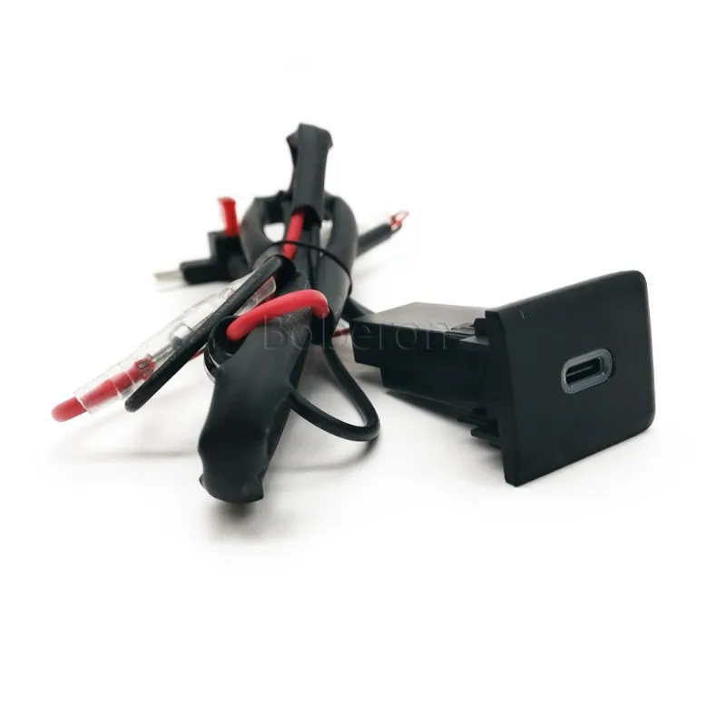 Auto-Ladebuchse Typ C PD-Ladeanschluss Stromadapter Telefonhalterung Passend für VW Caravelle T5 Zubehör Rote LED 12V/24V – Detail 6