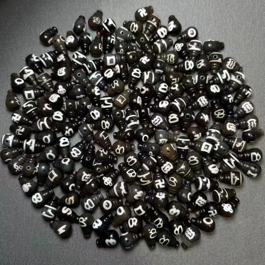 306pcs/lot Black Color Tee Joint Old Beads Amulet Baojiang Weathering Vein Natural Agate Different Totems