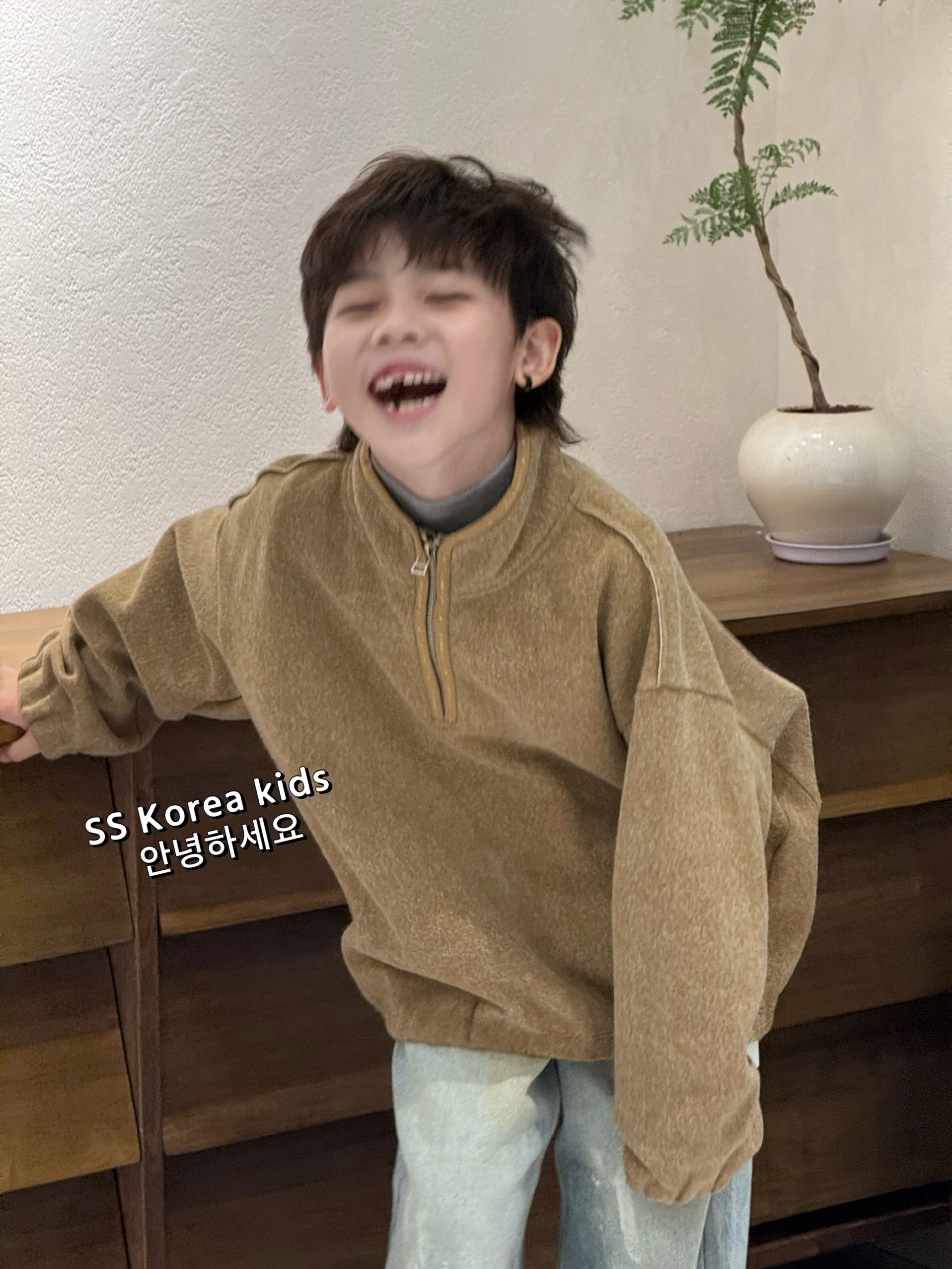giacca-per-bambini-di-marca-di-alta-gamma-2026-nuova-moda-abbigliamento-per-bambini-felpa-con-mezza-zip-per-ragazzi-outfit-primaverile