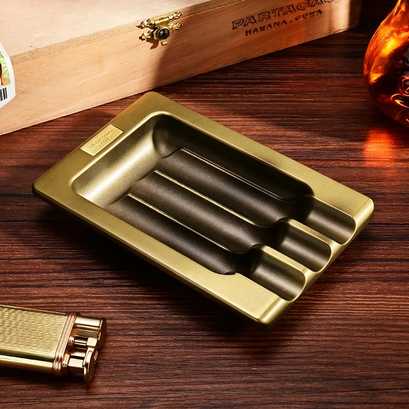 

Титановая пепельница для сигар remium | Тройной дизайн с широкими канавками | Многоцветная металлическая отделка