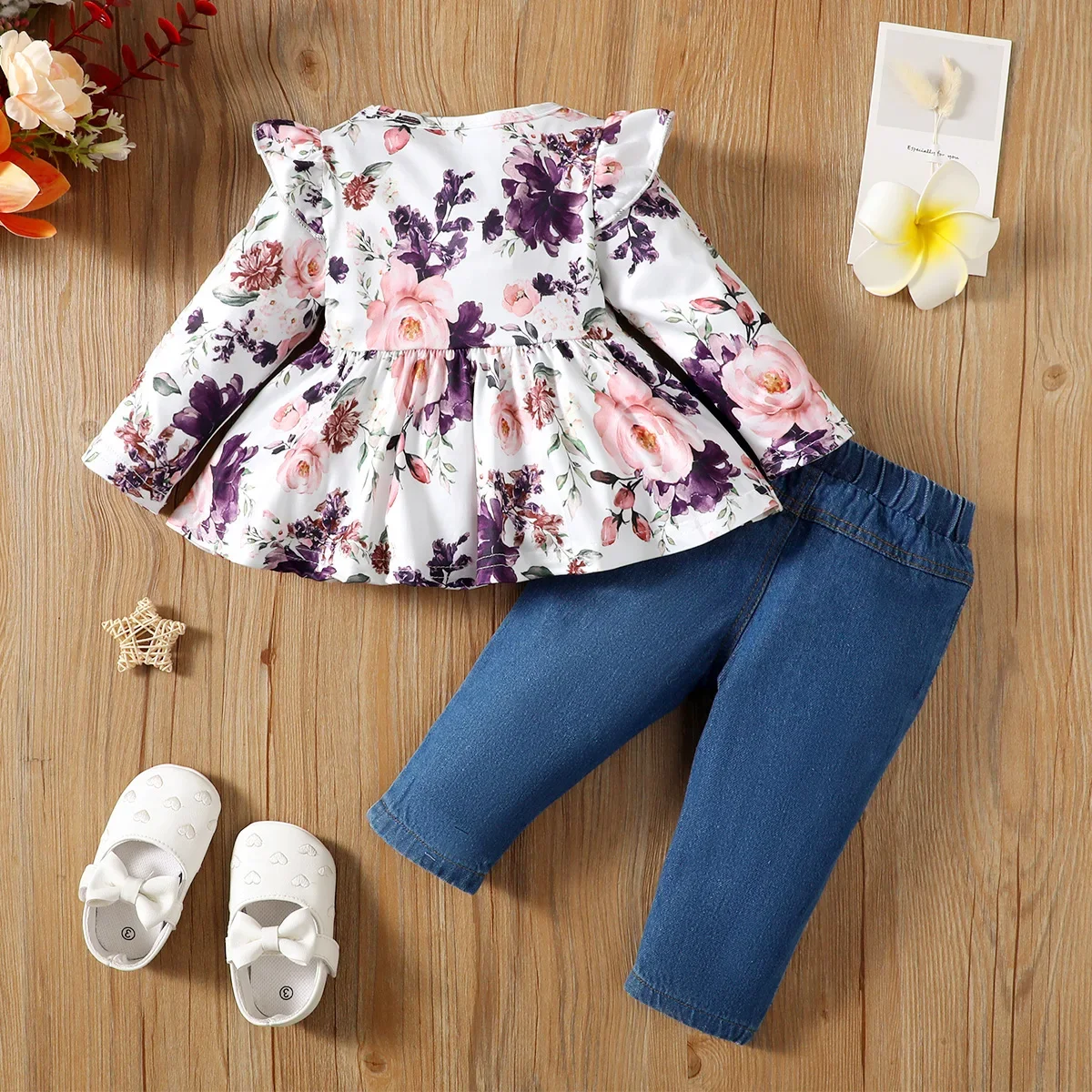 PatPat 2pcs Baby Girl Allover Floral Print Ruffle Long-sleeve Top and 95% Cotton Ripped Jeans Set Plants and floral  Full print