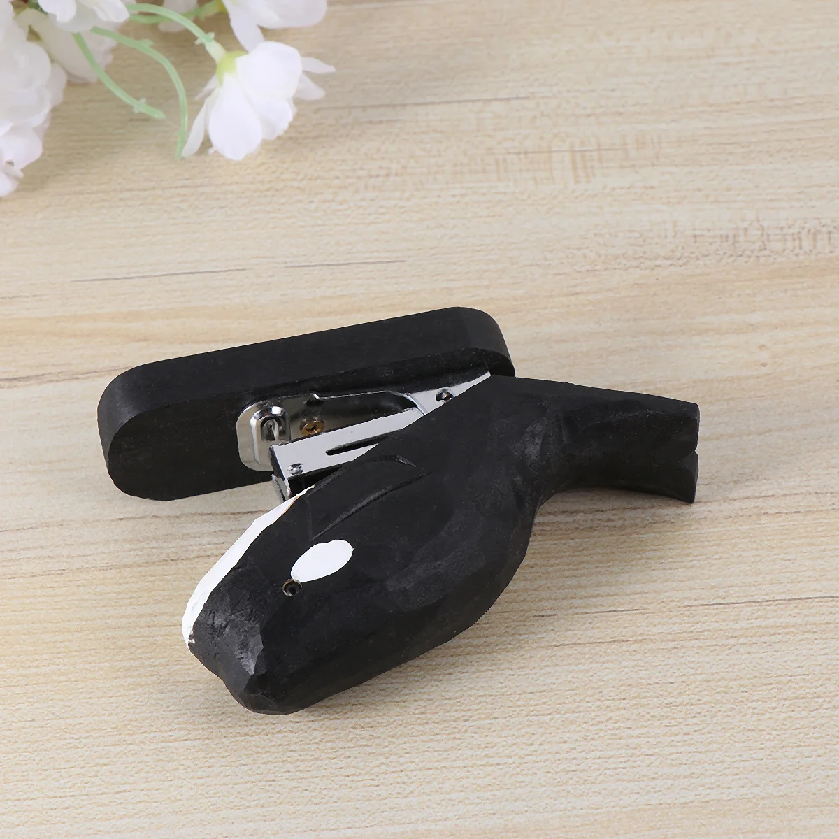 

Mini Whale Shape Portable Stapler Wooden Creative Book Sewer Manual Stapling Machine For School Office Home Stationery Supplies
