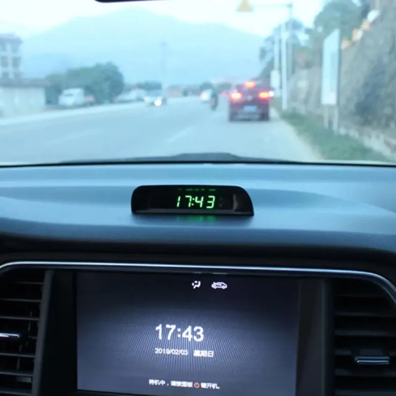 Car Clock Solar Charging Stick-On Digital Watch 24-Hour 3-level Brightness Automatic Adjustment Car Clock Car Decoration