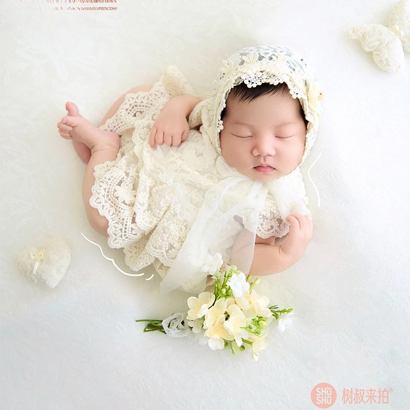 ropa-de-fotografia-para-ninas-recien-nacidas-traje-elegante-de-encaje-con-sombrero-decoraciones-florales-y-de-mariposas-para-sesion-de-fotos-en-estudio