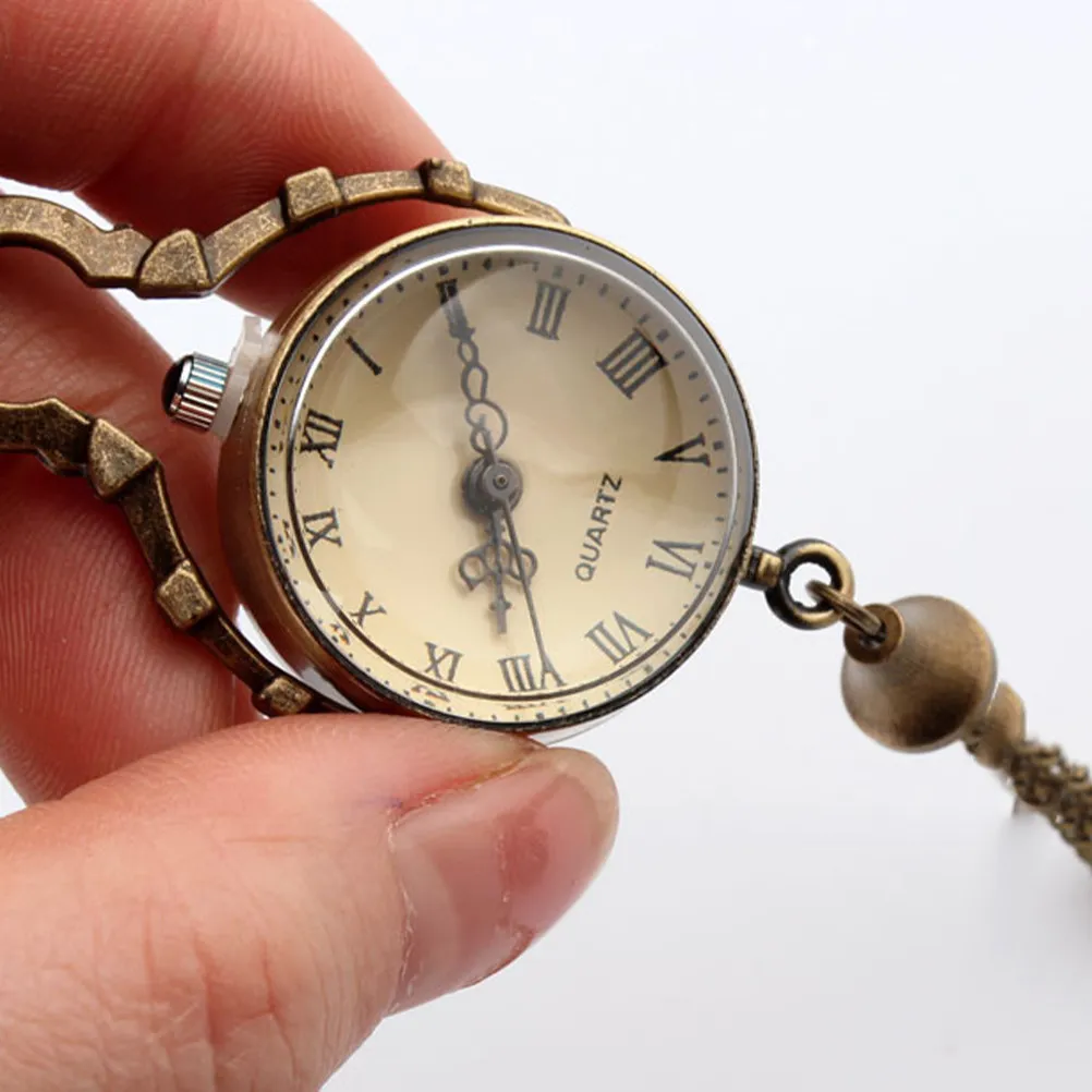 

1Pcs Vintage Pocket Watch with Sturdy Alloy Chain and Smooth Glass Face Retro Waist Hanging Quartz Movement Decorative Timepiece