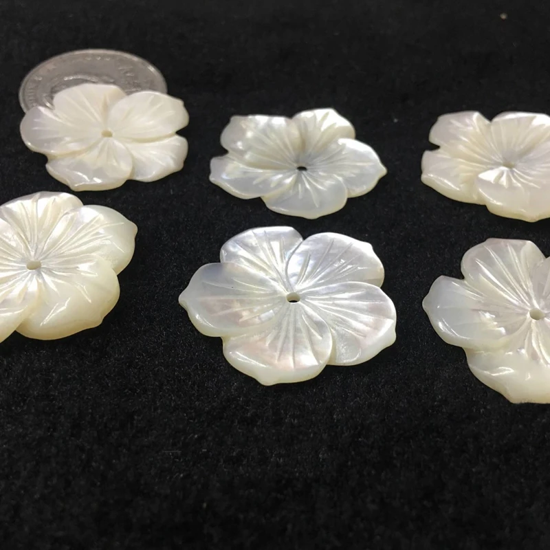 10pcs/lot Natural Shell Flower Punch Factory Wholesale Price White Black Blue Pink Yellow 10mm for Charms Earring Jewalry DIY