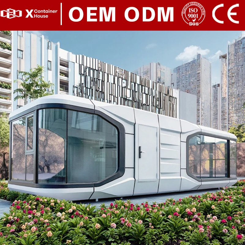 Customized Prefabricated Luxury Hotel Villa Modern Space Capsule House Mobile Camping House