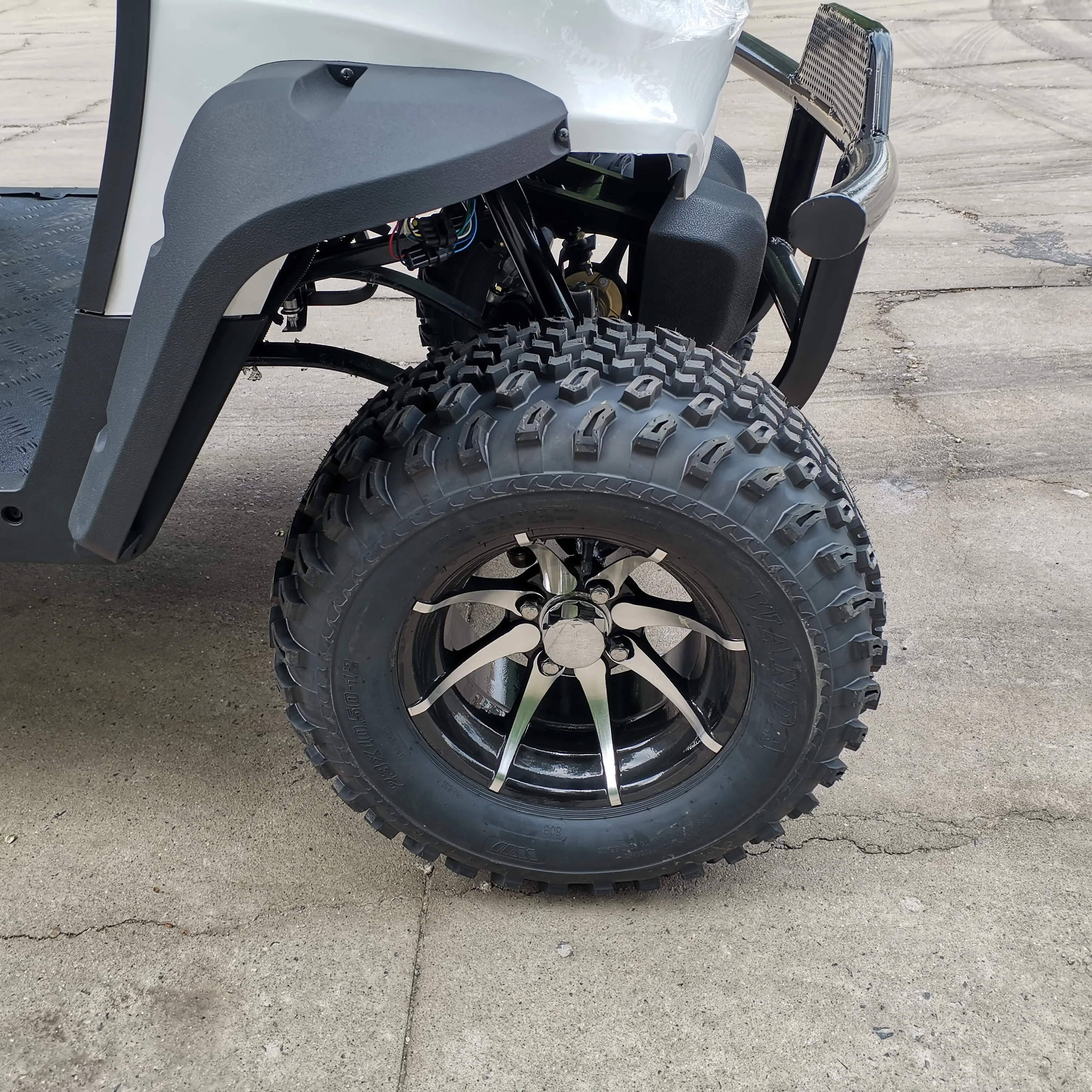 الجملة 48 فولت نادي الغولف سيارة صغيرة للكبار عربة الغولف الكهربائية 5 مقاعد