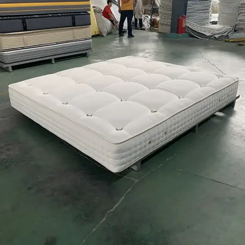 핸드메이드 킹 사이즈 매트리스 하이 퀄리티 독립 용수철, 부드러운 통기성, 고급 원단 디자인, 빌라 침실 야외