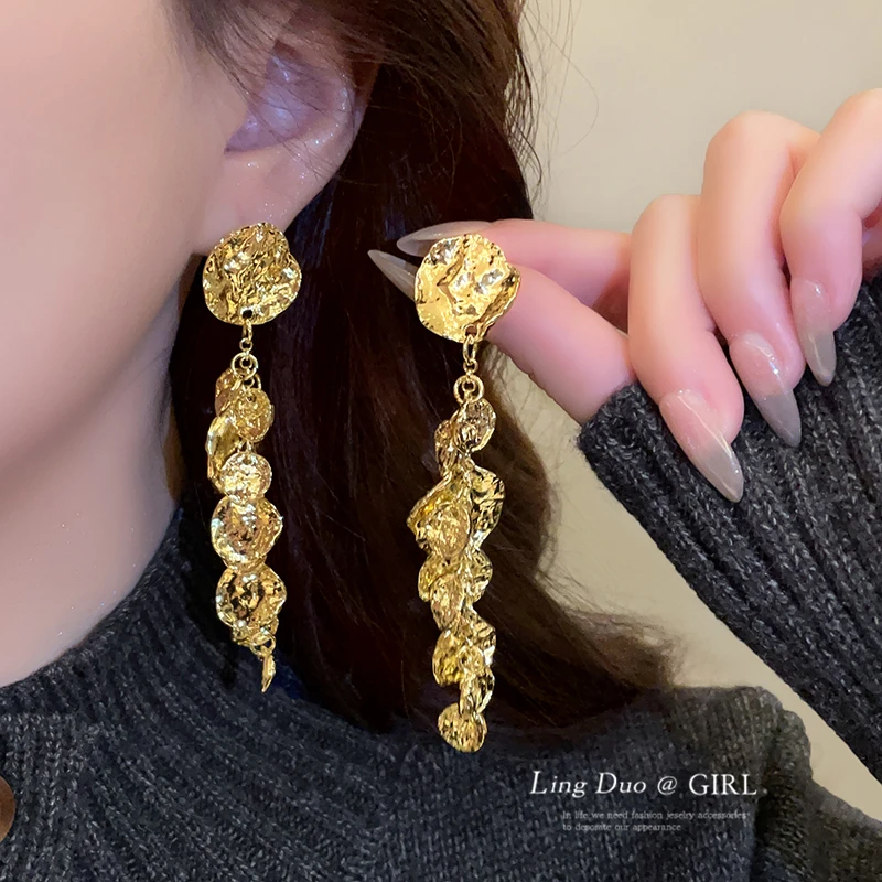 Golden circle fringe female senior sense retro exaggerated earrings long light luxury court style