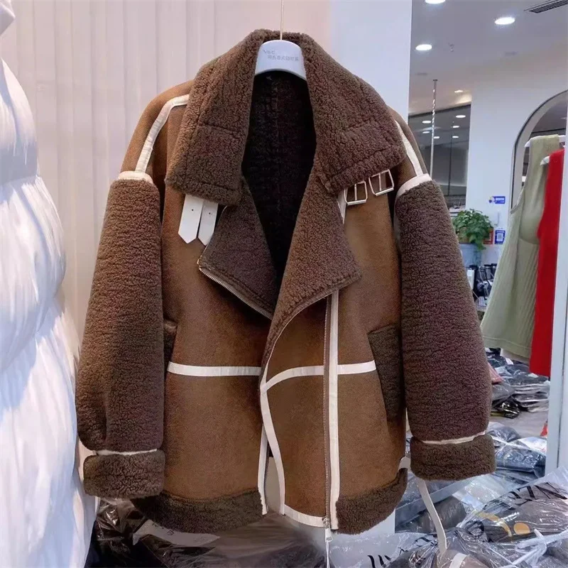 Fur and Leather Integrated Motorcycle Jacket Women 2025 Winter New Korean Version With Add Thickened Warm Premium Lamb Jacket