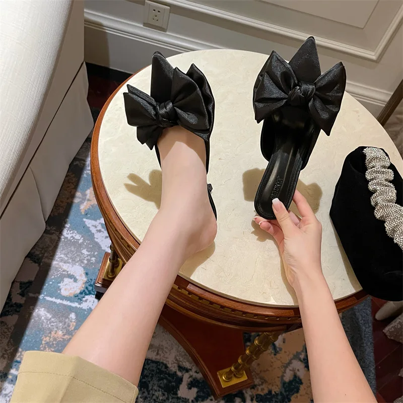 2022 Spring Fashion Solid Sweet Butterfly-Knot Decoration Pointed Toe Mid Heel Women Mules Sandals Slip-On Party Slipper