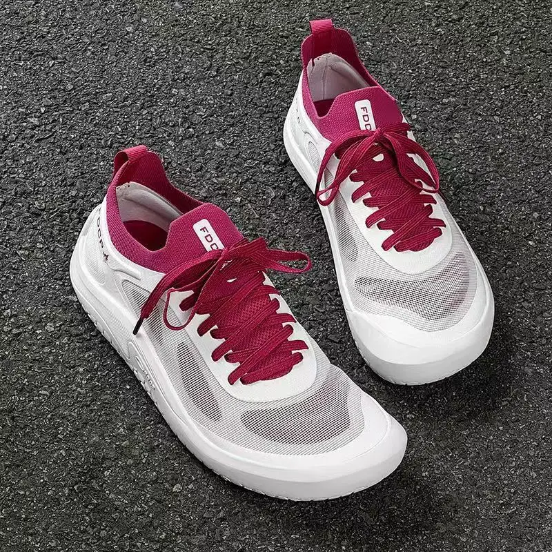 Men Barefoot Hiking Shoes Soft Sole Mesh Breathable Outdoor Trekking Sneakers Men German Army Style Training Casual Shoes