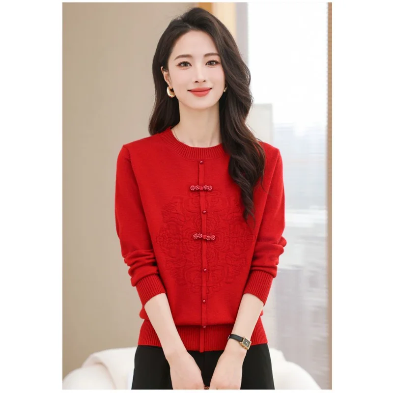 

Осенний женский топ 2025 года, новый модный однотонный вязаный топ с длинными рукавами и круглым вырезом на пуговицах в китайском стиле