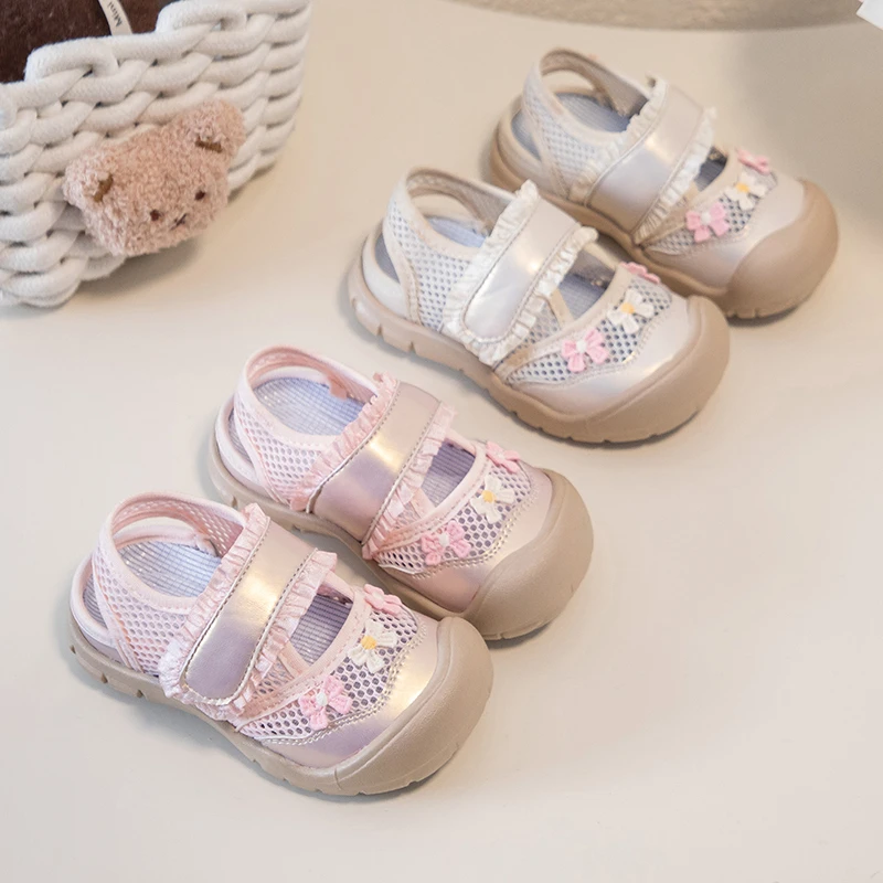 

2026 New Summer Kids Sporty Sandals Toddler Girls Barefoot Sneakers Soft Sole Comfort Versatile School Outdoor Play Daily Wear