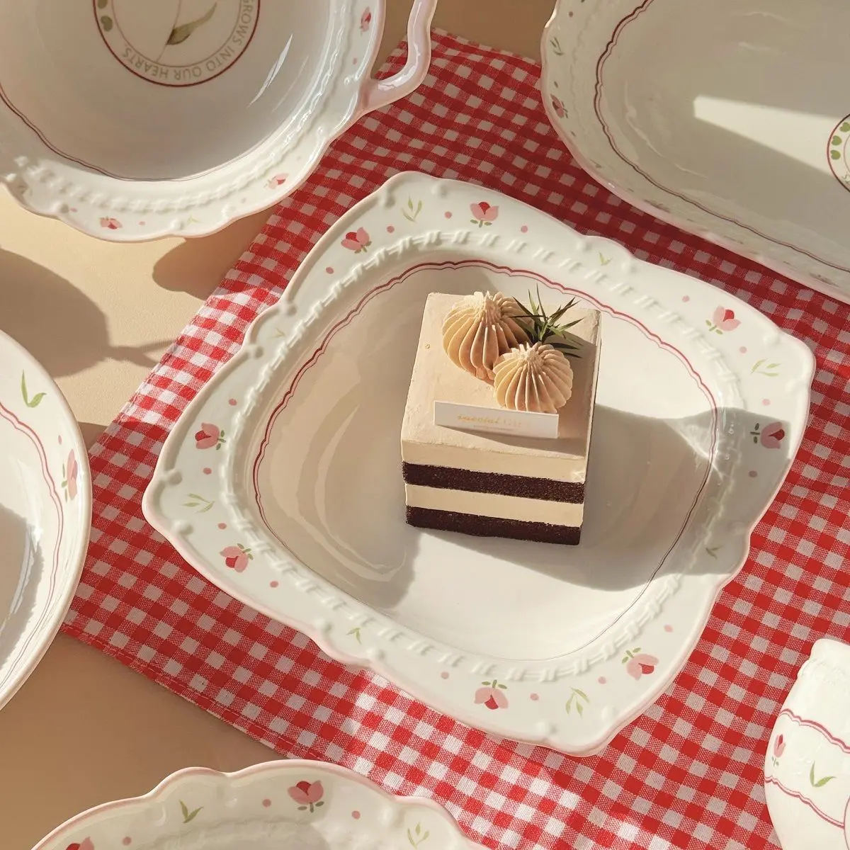 Assiette en céramique domestique, nouveau motif Floral, plats de dîner de couleur sous glaçure, lettre de Style chinois, vaisselle de fruits esthétique