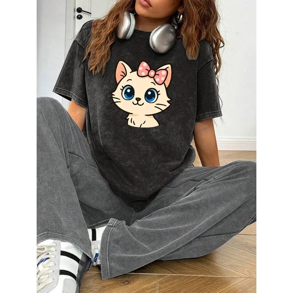 

Cute Cartoon Cat T-Shirt, Big Eyes Kitten Pink Bow Graphic Tee, Unisex Kawaii Animal Lover Pet Mom Gift Casual Top