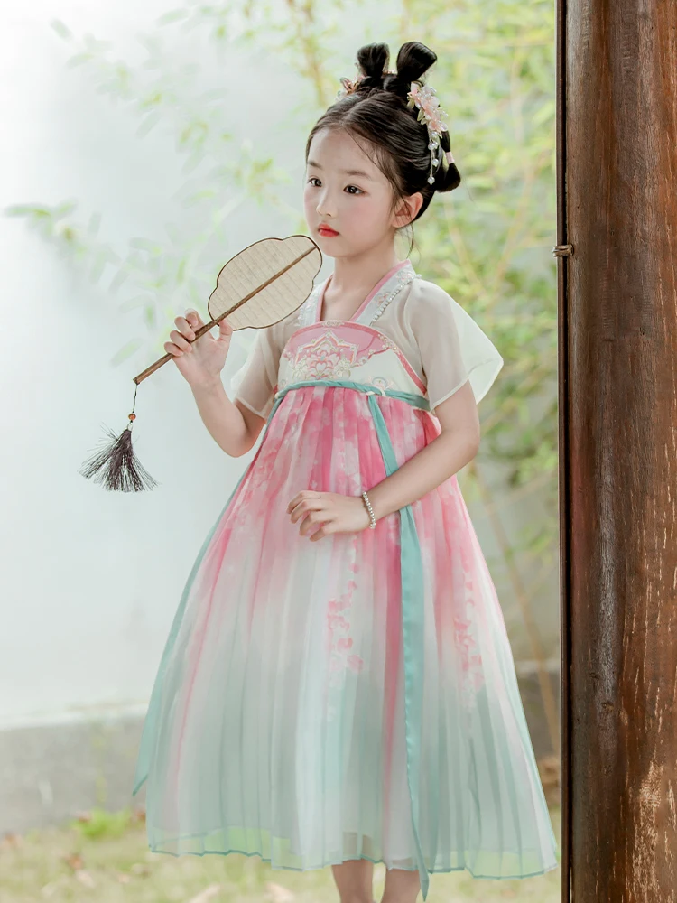 女性のための魅惑的なスーツ、小さな女の子の古代スタイルのドレス、胸のドレス、子供の中国スタイル、赤ちゃんのスーパーフェア、夏