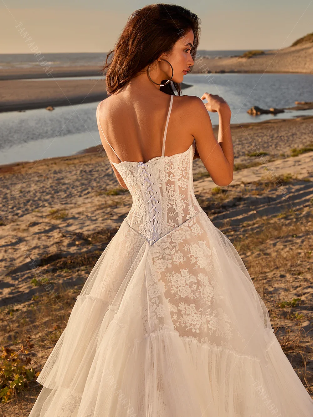 Robe de mariée en dentelle spaghetti A Line, jupes en tulle et dentelle rêveuses, patients Boho, quoi que ce soit DW1015