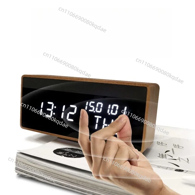 Vintage Wood LED Mute Creative Bedside Electronic Clock For Student Desktop
