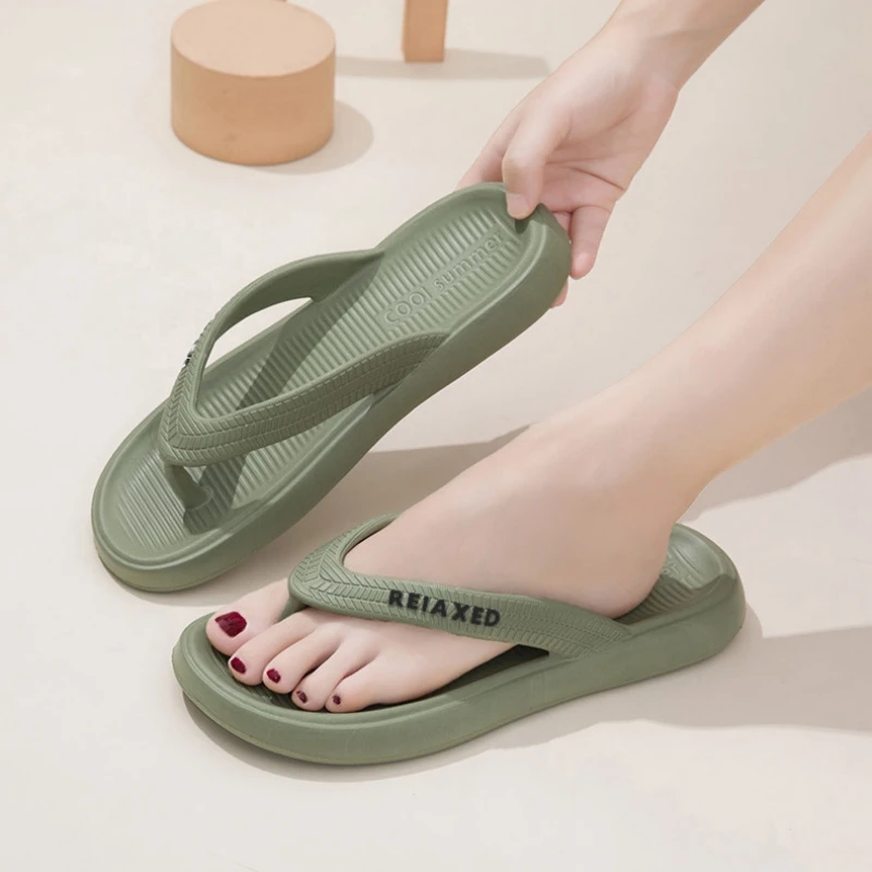 Women's Lightweight Flip Flops Breathable Non-Slip Men Outdoor Couple Beach Ideal for Daily Wear Fashion Slippers