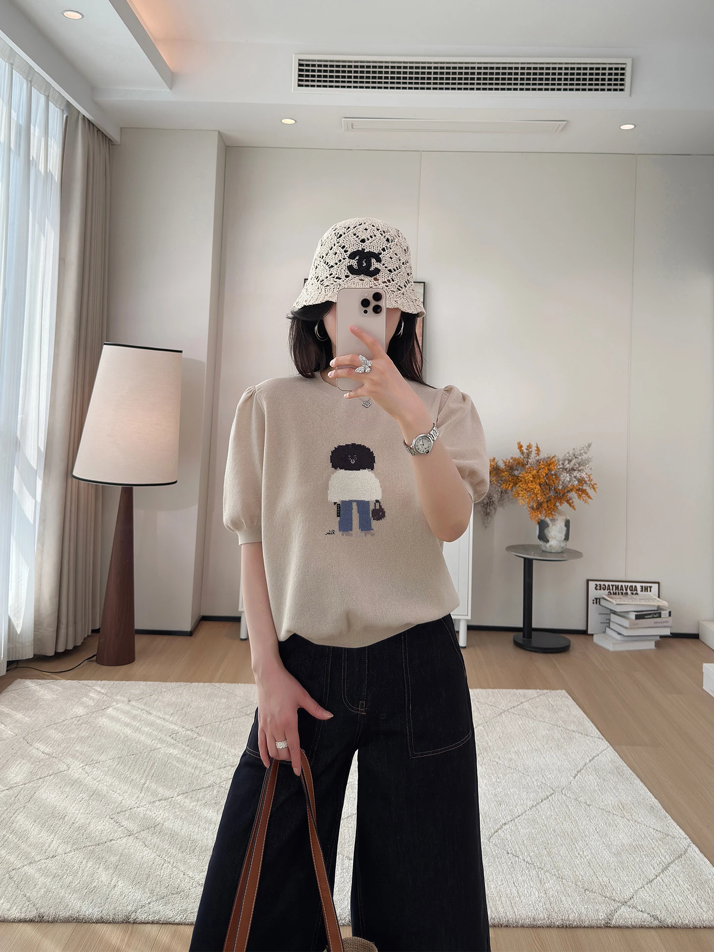 

Футболка из чистого хлопка с коротким рукавом, вышивкой, рукавами-фонариками, приталенным силуэтом и круглым вырезом, в повседневном стиле