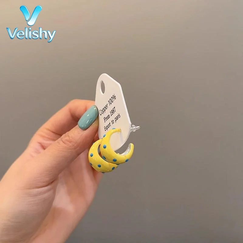 Trendy Geometric C-Shaped Hoop Earrings Sweet Dot Enamel Craft Lightweight Jewelry for Women Cocktail Party Wear