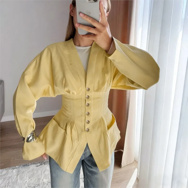 레트로 플리츠 슬림핏 허리 슬림 카디건 가을 스타일리시 디자인 여성 캐주얼 솔리드 컬러 버튼 긴팔 포켓 셔츠