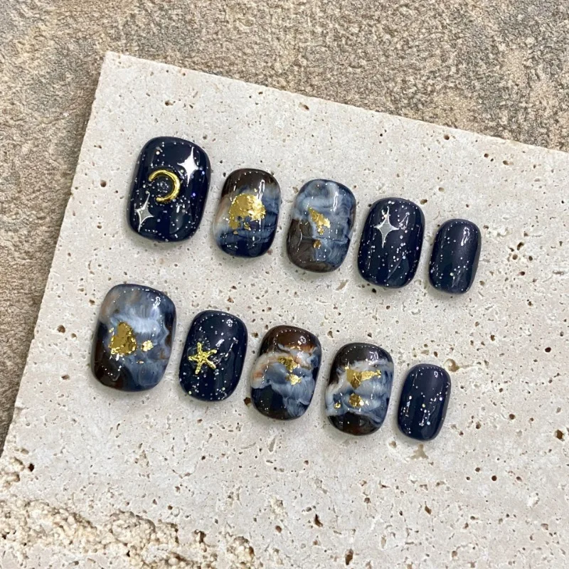 Handmade Estrelas Design Folha De Ouro Brilhante Curto Rodada Unhas Postiças, Bonito Imprensa nas Unhas, Wearable Manicure Nail Dicas, Cobertura Completa, 10Pcs