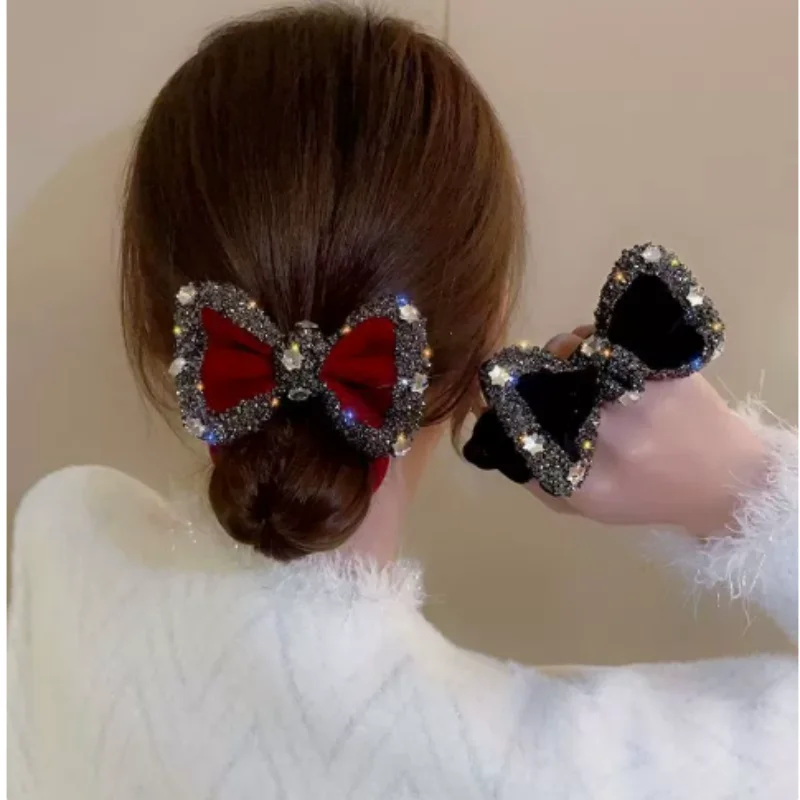 Luxurious Velvet Bow Headband with Sparkling Inlay - Fashionable, Soft, Suitable for Women and Girls, Elegant Atmosphere