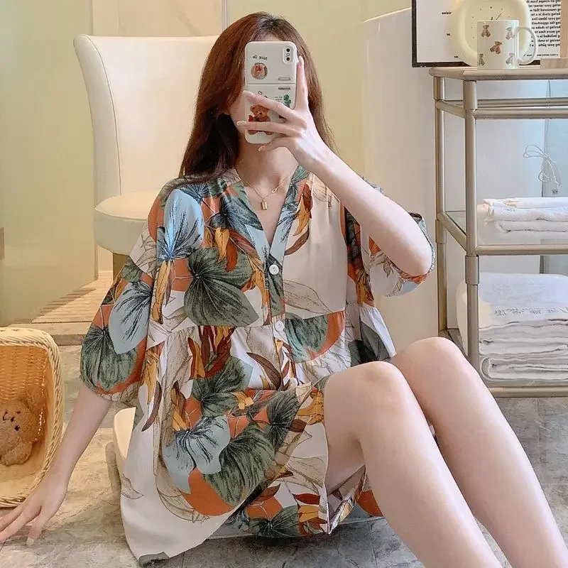 

Loose Cotton Silk Pajamas Women's Set Summer Short Sleeved V_neck Sweet Shirt+Wide Leg Shorts Home Two-piece Set for Women JJ18