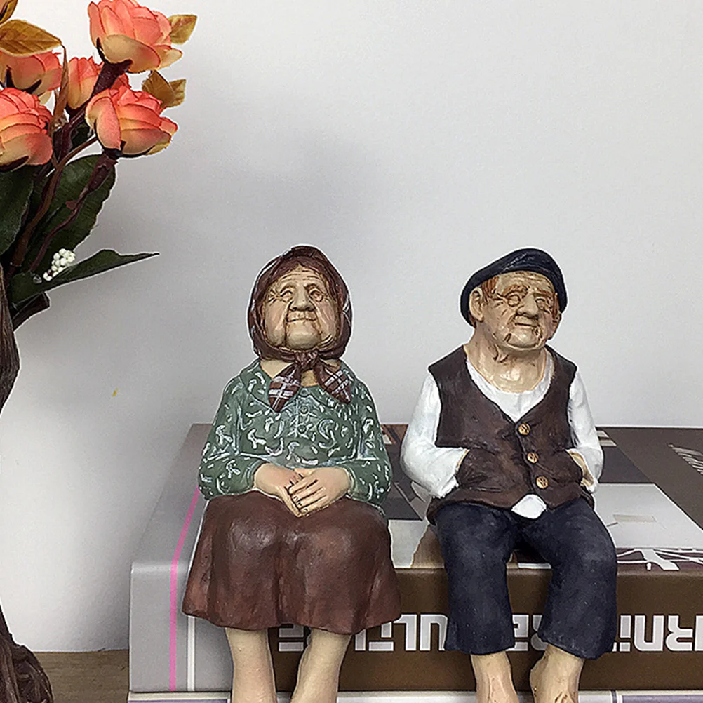 

Resin Elderly Gr parent nament Elderly Statue Gr parent nament Loving Figurines Desktop Car