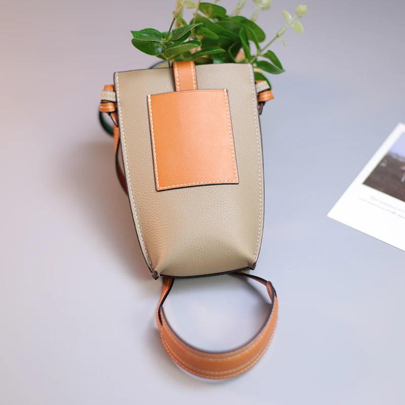 Fashion Ladies Genuine Leather Phone Crossbody Bag Small Leather Mobile Shoulder Bag for Iphone 12 pro max with Card Slot