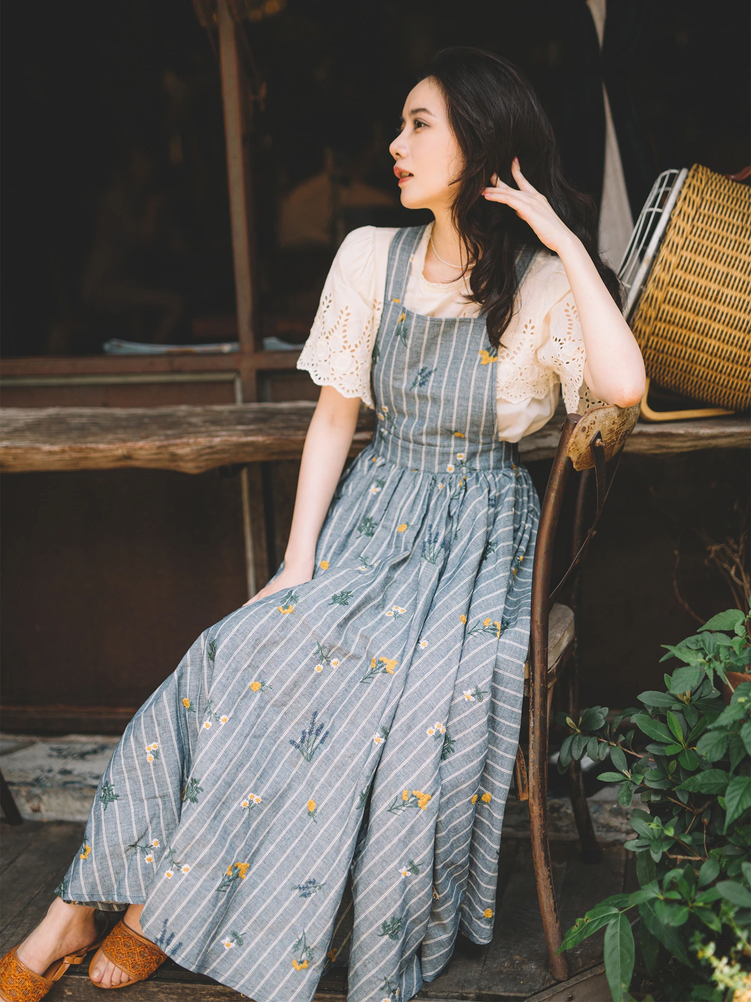 

Оригинальная джинсовая юбка-комбинезон Sahara с вышивкой, винтажная длинная юбка-клеш для женщин, для повседневной носки и поездок на работу