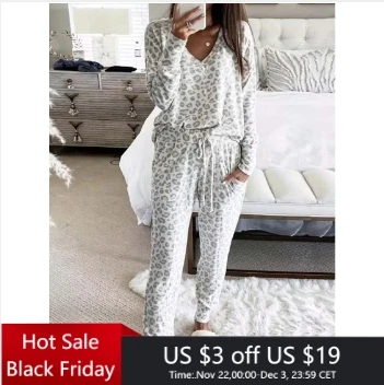 New autumn and winter V-neck printed long sleeved top, long pants for home wear, loose leopard print pajamas set.