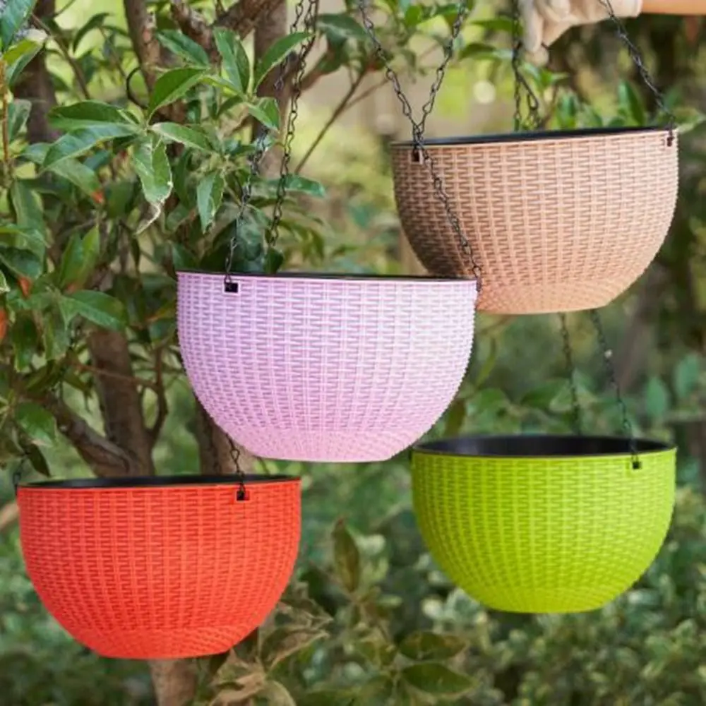 Plastic Imitation Rattan Hanging Pot Stackable European Style Plant Hanging Basket Self Absorbing Water with Chain