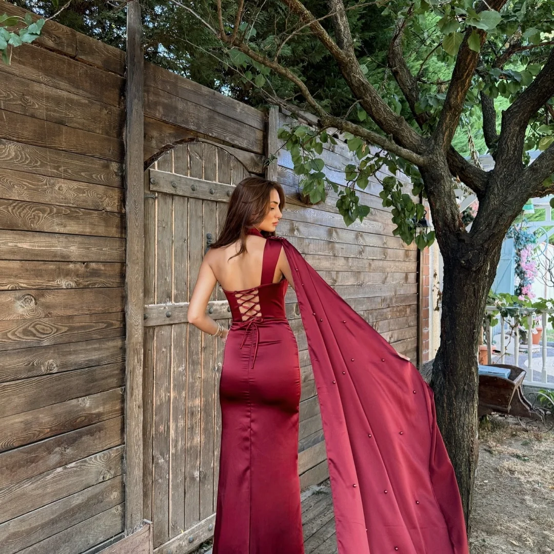 Mila Borgogna Monospalla Raso Mantello Treno Abiti da ballo personalizzati Gonna lunga aderente Serata formale Abiti eleganti da gala