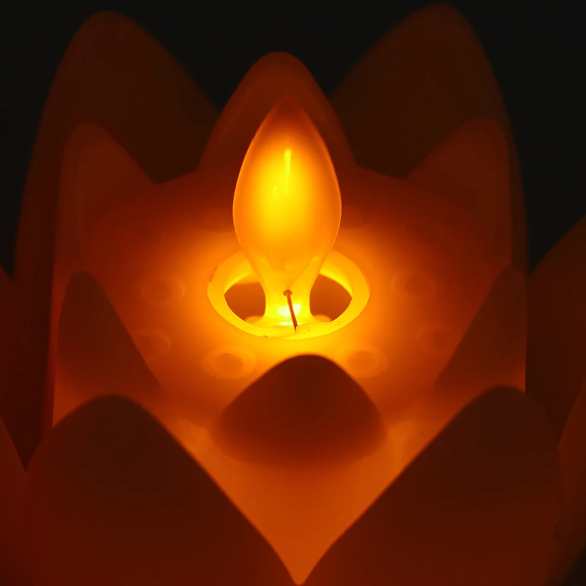 

2Pcs Realistic Simulation Lotus LED Flameless Decorative Light for Home Garden Wedding Party
